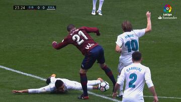 Penaltis no pitados a Casemiro y Keylor, según Iturralde