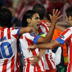 UEFA recuerda el golazo de Falcao en la Supercopa