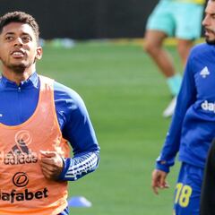 ‘Choco’ Lozano, sin Copa Oro, hará pretemporada con el Cádiz