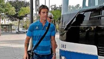 <b>RECUERDO. </b>Abraham Paz, ahora en el Hércules, falló el penalti con el Cádiz que benefició al Córdoba.