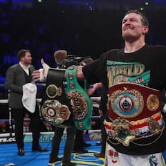 Usyk aterriza en el peso pesado
