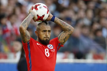 Futbol, Chile vs Australia
El jugador de la seleccion chilena Arturo Vidal controla el balon durante el partido del grupo B de la Copa Confederaciones contra Australia disputado en el estadio Arena Spartak de Moscu, Rusia.
25/06/2017
Andres Pina/Photosport
*******

Football, Chile vs Australia
Chile's player Arturo Vidal controls the ball during the group B football match of the Confederations Cup against Australia at the Spartak Arena in Moscow, Russia.
25/06/2017
Andres Pina/Photosport