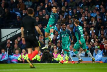 1-2. Heung-Min Son celebró el segundo gol.