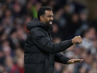 Soccer Football - Scottish League Cup Final - St Mirren v Celtic - Hampden Park, Glasgow, Scotland, Britain - December 14, 2025 Celtic manager Wilfried Nancy reacts REUTERS/Russell Cheyne