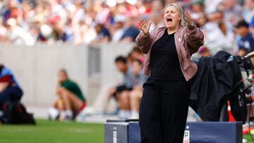 COMMERCE CITY, COLORADO - JUNE 01: Head coach Emma Hayes of the U.S. Women's National Team coaches against South Korea at Dick's Sporting Goods Park on June 1, 2024 in Commerce City, Colorado.   C. Morgan Engel/Getty Images/AFP (Photo by C. Morgan Engel / GETTY IMAGES NORTH AMERICA / Getty Images via AFP)