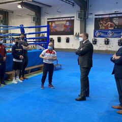 Primera visita de Franco a los deportistas del CAR de Madrid