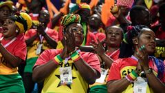 Ghana supporters cheer ahead of the 2019 Africa Cup of Nations (CAN) Round of 16 football match between Ghana and Tunisia at the Ismailia Stadium in the Egyptian city on July 8, 2019. (Photo by JAVIER SORIANO / AFP)