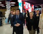 Milei inaugura el supermercado más moderno y grande de Argentina y las redes estallan: “Ahora entiendo por qué viajan a Chile”