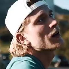 Karius publica un vídeo de su vida en California y lo borra por las críticas