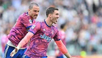 Turin (Italy), 03/05/2023.- Juventus' Dusann Vlahovic celebrates after scoring the 2-1 goal during the Italian Serie A soccer match between Juventus FC and US Lecce, in Turin, Italy, 03 May 2023. (Italia, Estados Unidos) EFE/EPA/ALESSANDRO DI MARCO
