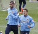Mario, Juanfran y Koke, en la sesión antes de ir a la Selección