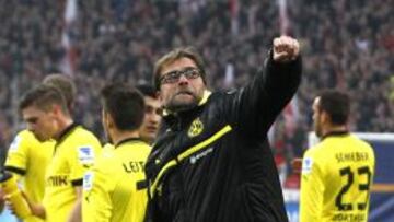 Klopp celebrando una victoria de su equipo.