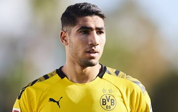 Achraf, con el Borussia.