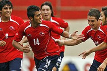 El plantel de la Roja que jugó el Mundial de Brasil y ganó la Copa América está formado en su mayoría, por jugadores que fueron seleccionados Sub 20 entre 1999 y el 2013.