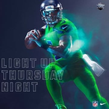 Los brillantes uniformes de la NFL para los jueves por la noche