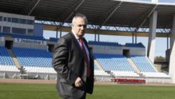 <b>ANALÍTICO. </b>Alfonso García, sobre el césped del Mediterráneo.