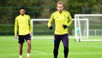 ENFIELD, ENGLAND - OCTOBER 31: Harry Kane of Tottenham Hotspur trains during a Tottenham Hotspur training session ahead of their UEFA Champions League Group H match against Real Madrid on October 31, 2017 in Enfield, England. (Photo by Alex Broadway/Getty Images)