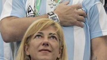 <B>POLÉMICA POR BASILE.</B> El nombramiento de Basile como seleccionador ha enfrentado a Maradona y Grondona.