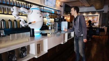 Un experto en IA anuncia los 40 trabajos con más riesgo de desaparecer antes de 2028