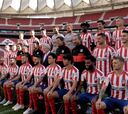 Del vacile de Vitolo a Joao al abrazo de Costa con el presi: así fue la foto oficial del Atleti