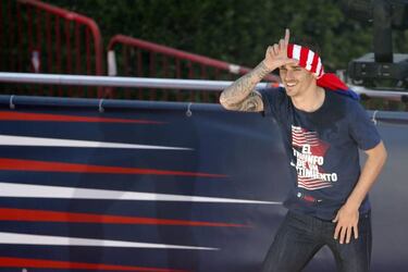 Atlético ace Griezmann is "a gift" at €100m, says Dugarry