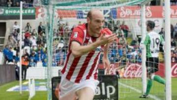 Toquero deja al Racing al borde del descenso