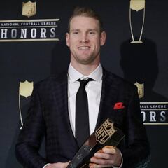 Ryan Tannehill es nombrado Jugador Regreso del Año