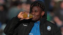 Duv&aacute;n Zapata y otros seis jugadores colombianos quedan parados por suspensi&oacute;n de la Serie A.