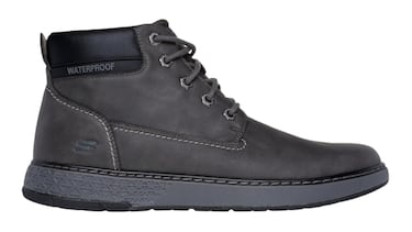 “Tan cómodos como caminar por las nubes”: así son los botines de Skechers para hombre a prueba de agua