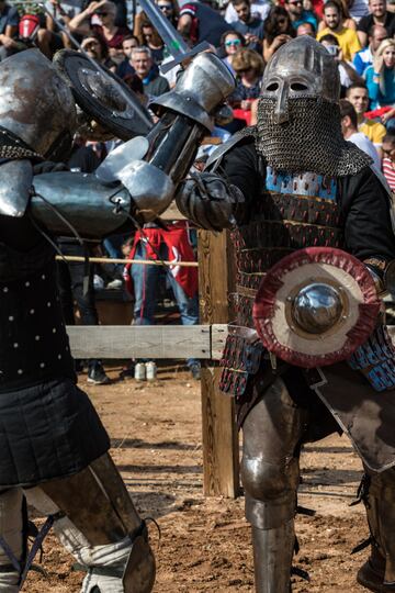 En los alrededores del Castillo de Belmonte, Cuenca, se ha disputado el IV Torneo Nacional de combate medieval, que goza cada año de más aficionados. 
 