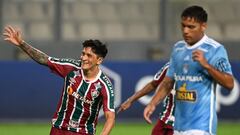 Fluminense's Argentine forward German Cano (L) celebrates after scoring a goal during the Copa Libertadores group stage first leg football match between Sporting Cristal and Fluminense, at the National stadium in Lima, on April 5, 2023. (Photo by ERNESTO BENAVIDES / AFP)