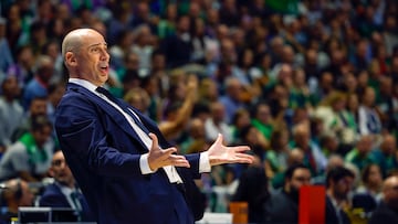 Joan Peñarroya, durante el Unicaja Málaga y FC Barcelona el domingo en el Palacio de Deportes José María Martín Carpena de Málaga