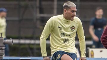 Nicolás Castillo regresó con el América después de su fractura