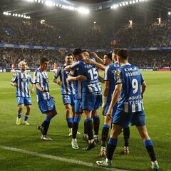 La remontada del Deportivo pone el liderato ya a tiro de un partido