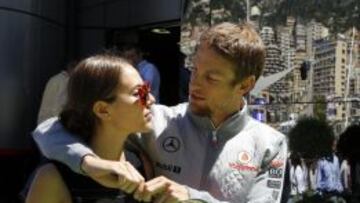Jessica Michibata acompaña a Jenson Button en casi todas las carreras.