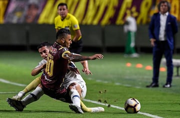 El equipo colombiano igualó 2-2 y quedó muy cerca de la eliminación de la Copa Libertadores. Deberá ganar en la última fecha y esperar una derrota de los argentinos.