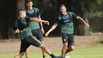 Javi Castellano, en un entrenamiento con Las Palmas.