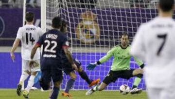 Diego López le sacó un gol a Cavani.