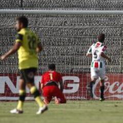 Palestino tropieza con San Luis y Colo Colo respira tranquilo
