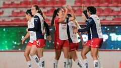 Chivas debuta con goleada en el Clausura 2025