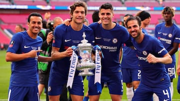 Pedro, Marcos Alonso, Morata y Cesc, espa&ntilde;oles jugando en el Chelsea ingl&eacute;s.