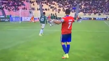 ¡Era el gol del año! El increíble tiro de Alexis ante Bolivia