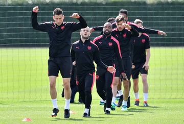 Laurent Koscielny, Jack Wilshere, Alexandre Lacazette y Konstantinos.