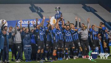 El modesto equipo de Montevideo se proclam&oacute; campe&oacute;n del Clausura tras golear por 0-4 a Nacional y a&uacute;n como imbatido tras 13 fechas disputadas.