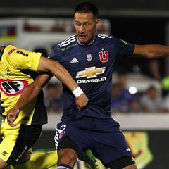 Vaz celebra en la U y Vilches sufre por la fiebre amarilla