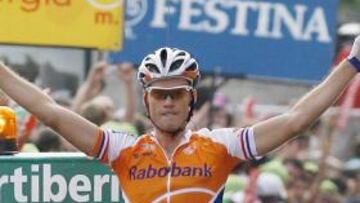 <b>EN SOLITARIO. </b> Boom se presentó solo en las calles de Córdoba y se llevó la decimoquinta etapa.