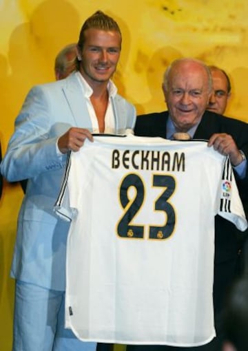 David Beckham cumple 42 años