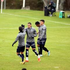 Rayados golea a Gallos y siguen invictos en pretemporada