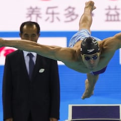 El ‘abuelo’ Santos desafía la física