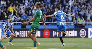 El Arenteiro, la revelación del Grupo 1, ante el Deportivo.